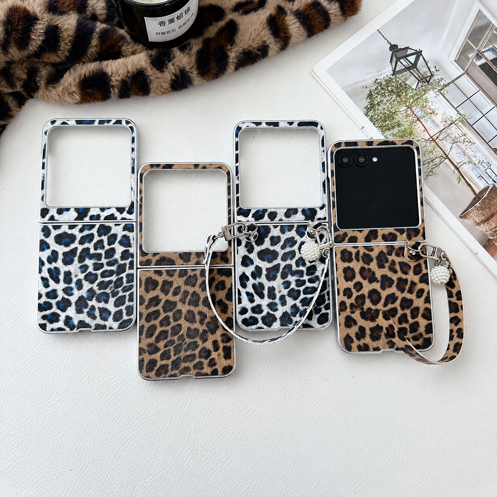 Matte Anti Glare Screen - Casing Ponsel Lipat Motif Macan Tutul